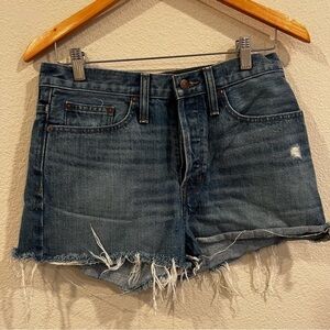 Madewell size 25 dad jean cut off jean shorts